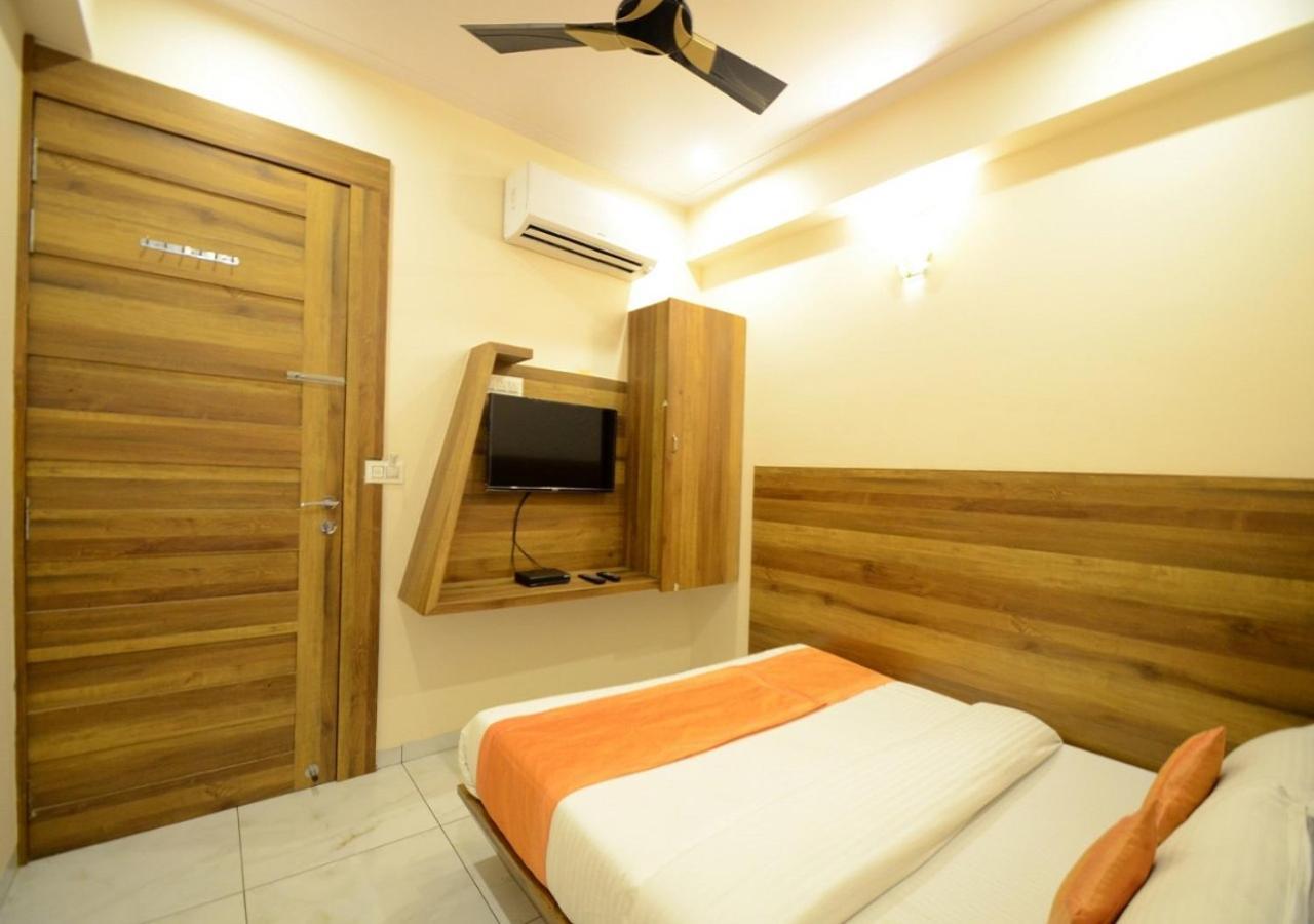 Hotel Metro Inn Jaipur Exteriör bild