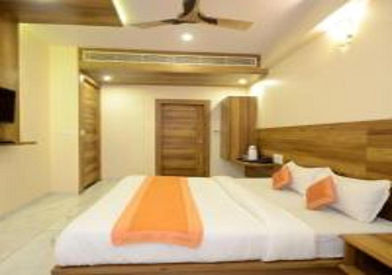 Hotel Metro Inn Jaipur Exteriör bild