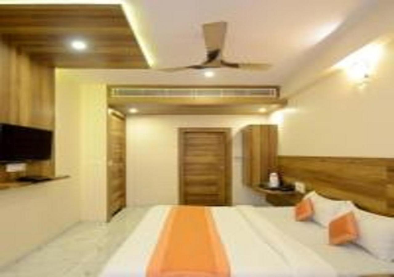 Hotel Metro Inn Jaipur Exteriör bild